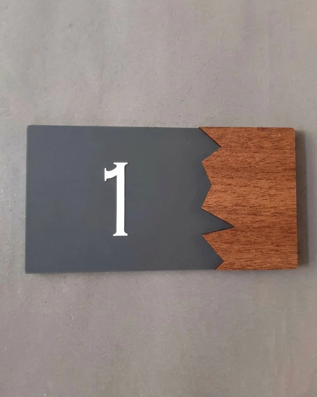 Wooden Serisi Kapı Numarası