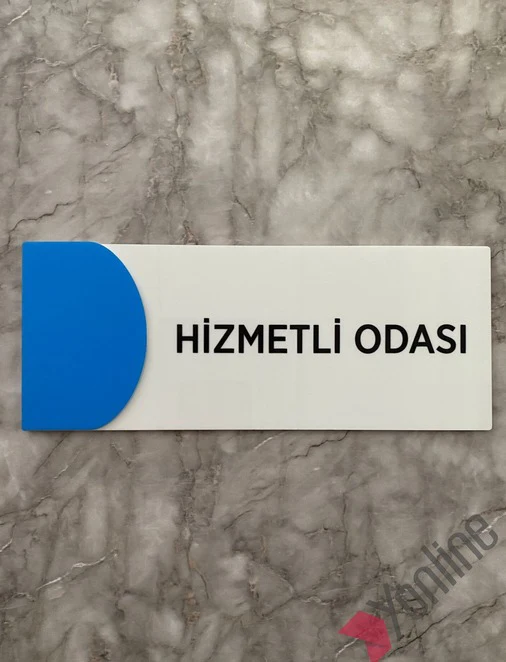 Mavi Kenarlı Beyaz Kapı İsimliği